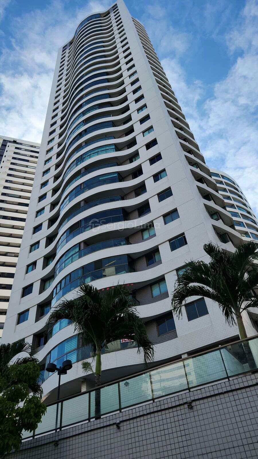 Apartamento de luxo à venda, no Hilson de Azevedo Mota em Recife, Boa Viagem, com 4 quartos, 165,00m² - Decisões patrimoniais exigem estratégia
