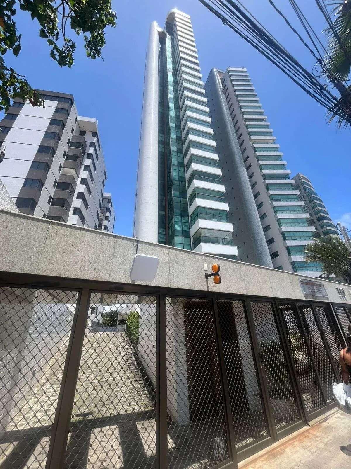 Apartamento de luxo para alugar, no ,  em Recife, Pina, com 4 quartos, 237m² - Decisões patrimoniais exigem estratégia