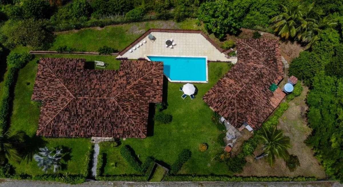 Casa à venda em Igarassu, Nova Cruz, com 5 quartos, 331m² - Decisões patrimoniais exigem estratégia